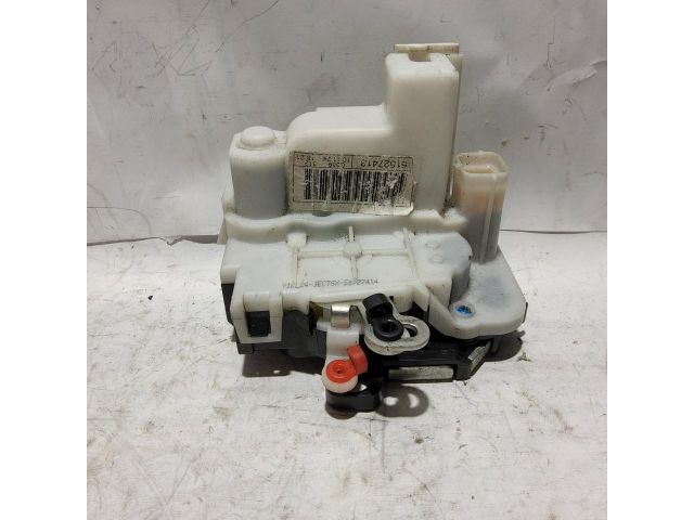 bontott FIAT 500 Bal első Ajtózár