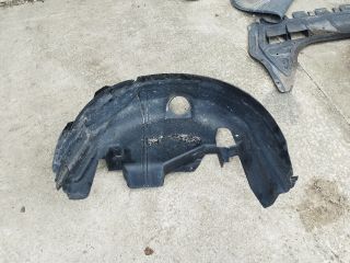 bontott FIAT 500 Bal első Dobbetét (Kerékjárati, Műanyag)