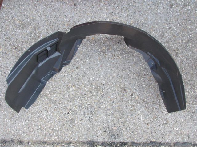 bontott FIAT 500 Bal első Dobbetét (Kerékjárati, Műanyag)