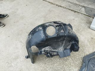 bontott FIAT 500 Bal első Dobbetét (Kerékjárati, Műanyag)