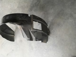 bontott FIAT 500 Bal első Dobbetét (Kerékjárati, Műanyag)