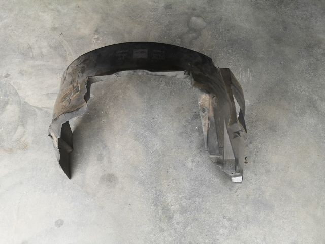 bontott FIAT 500 Bal első Dobbetét (Kerékjárati, Műanyag)