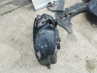 bontott FIAT 500 Bal első Dobbetét (Kerékjárati, Műanyag)