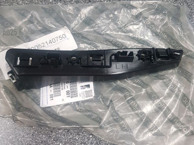 bontott FIAT 500 Bal első Lökhárító Tartó (Műanyag)