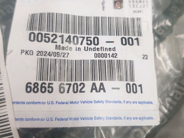 bontott FIAT 500 Bal első Lökhárító Tartó (Műanyag)