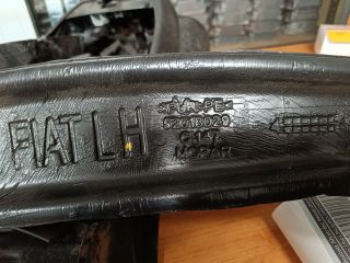 bontott FIAT 500 Bal első Sárvédő Zajszigetelés