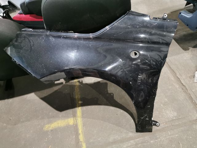 bontott FIAT 500 Bal első Sárvédő