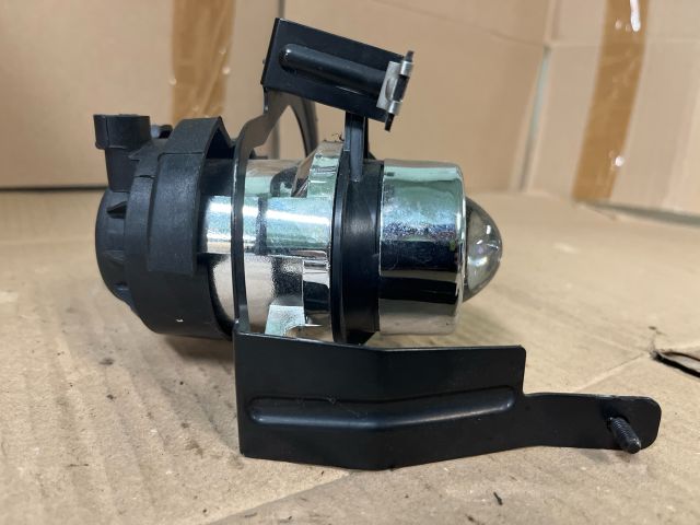 bontott FIAT 500 Bal Ködfényszóró