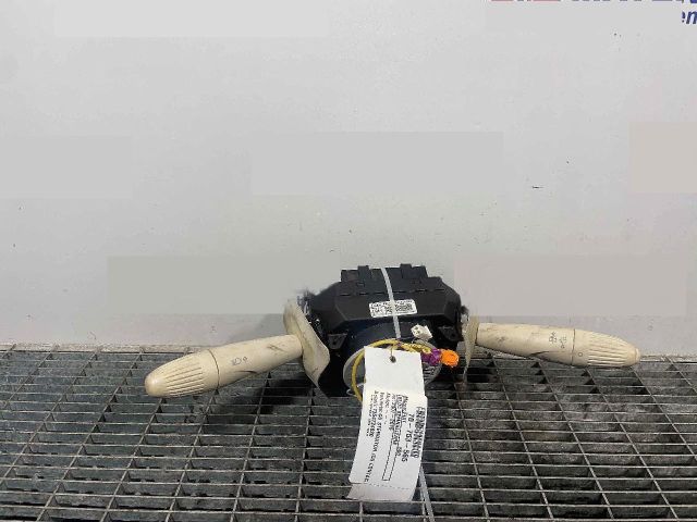 bontott FIAT 500 Bal Kormánykapcsoló Irányjelző