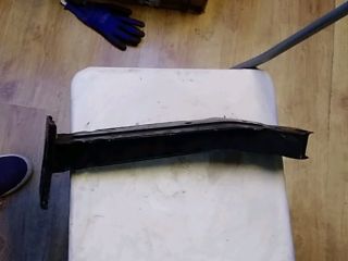 bontott FIAT 500 Bal Lökhárító Tartó Nyúlványvég