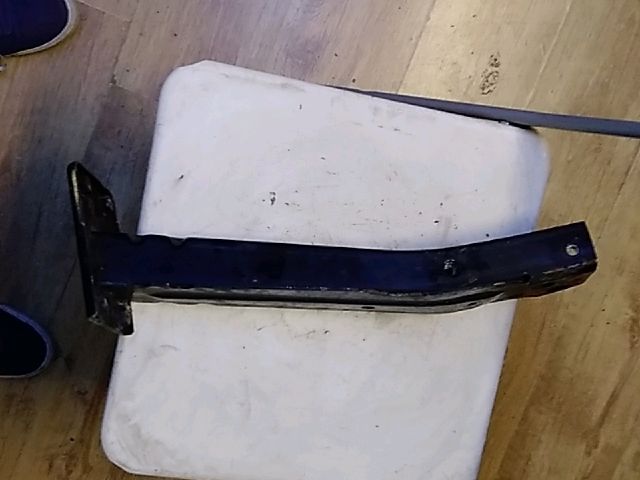 bontott FIAT 500 Bal Lökhárító Tartó Nyúlványvég