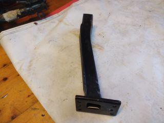 bontott FIAT 500 Bal Lökhárító Tartó Nyúlványvég