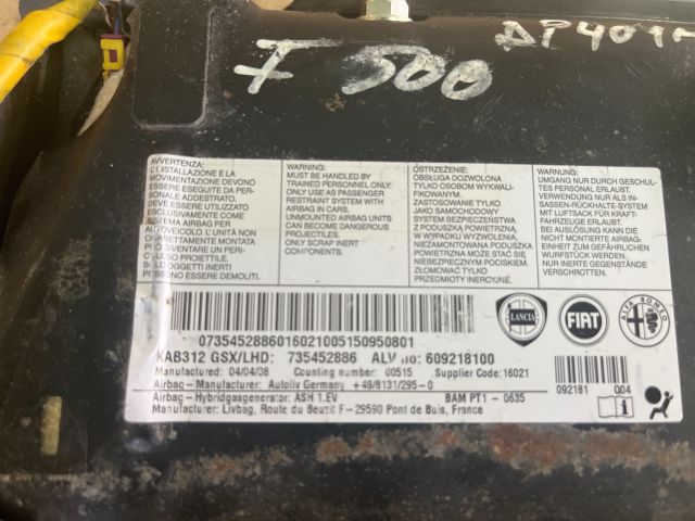 bontott FIAT 500 Bal Térdlégzsák