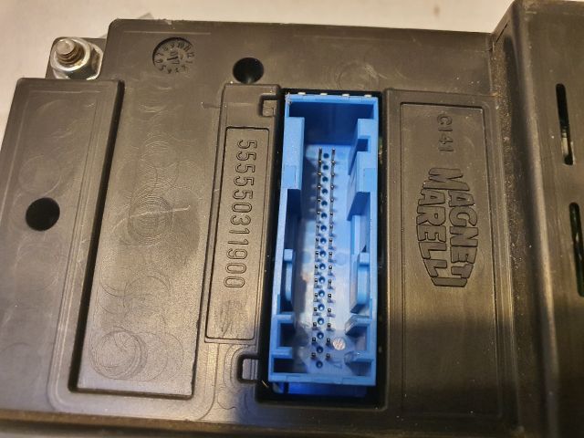 bontott FIAT 500 Bluetooth Elektronika