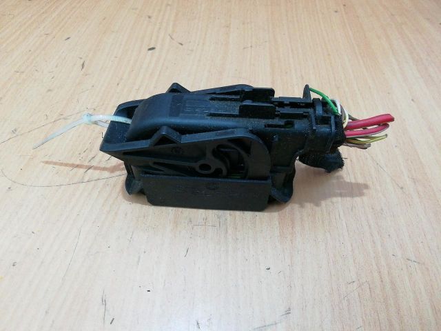 bontott FIAT 500 Csatlakozó