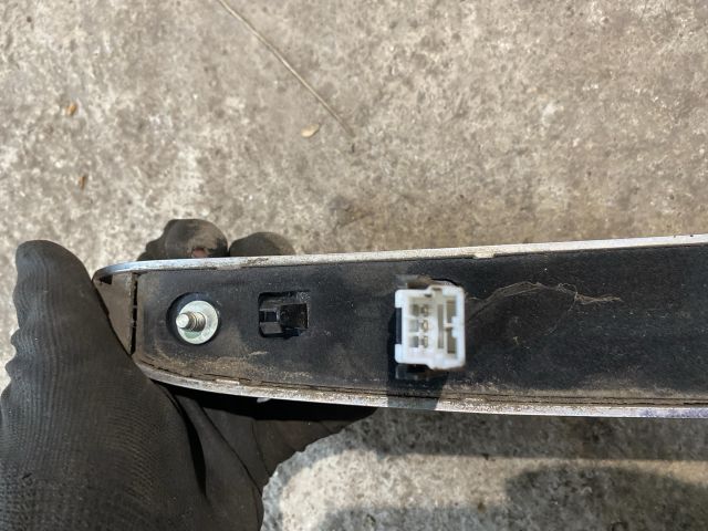 bontott FIAT 500 Csomagtérajtó Díszléc