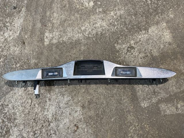 bontott FIAT 500 Csomagtérajtó Díszléc