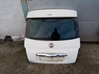 bontott FIAT 500 Csomagtérajtó (Részeivel)