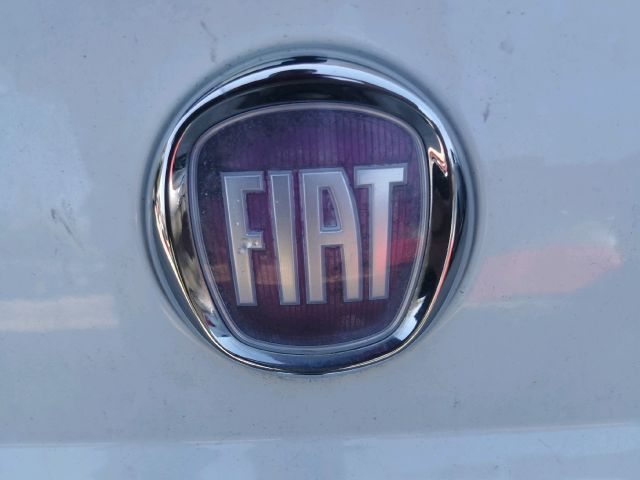 bontott FIAT 500 Csomagtérajtó (Részeivel)