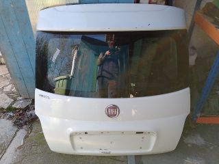 bontott FIAT 500 Csomagtérajtó (Részeivel)