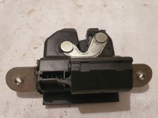 bontott FIAT 500 Csomagtérajtó Zárszerkezet