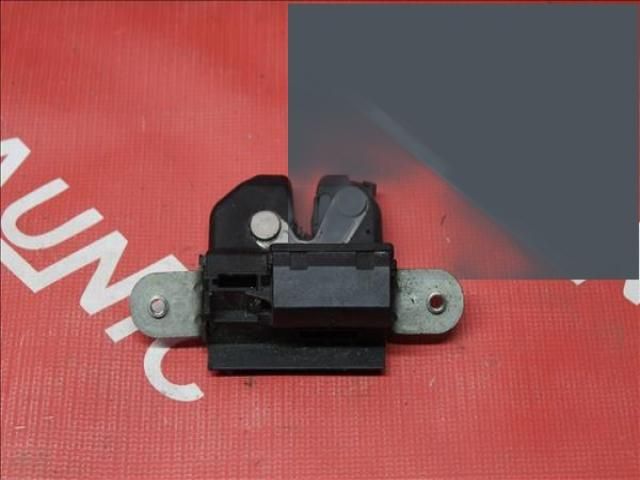 bontott FIAT 500 Csomagtérajtó Zárszerkezet