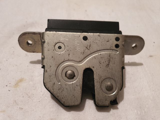 bontott FIAT 500 Csomagtérajtó Zárszerkezet