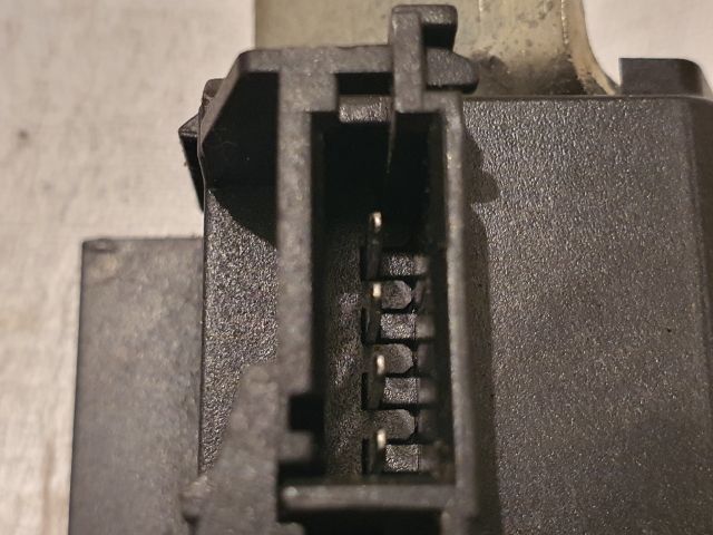 bontott FIAT 500 Csomagtérajtó Zárszerkezet