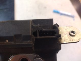 bontott FIAT 500 Csomagtérajtó Zárszerkezet