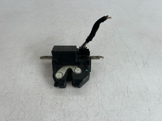 bontott FIAT 500 Csomagtérajtó Zárszerkezet