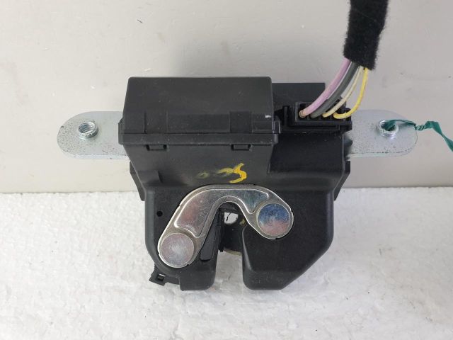 bontott FIAT 500 Csomagtérajtó Zárszerkezet