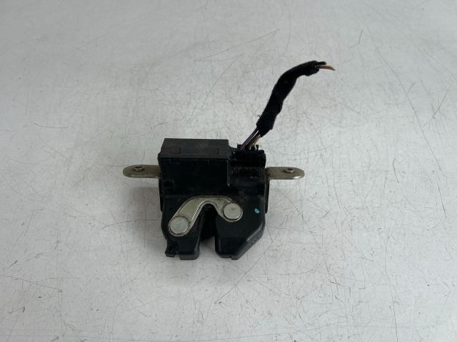 bontott FIAT 500 Csomagtérajtó Zárszerkezet