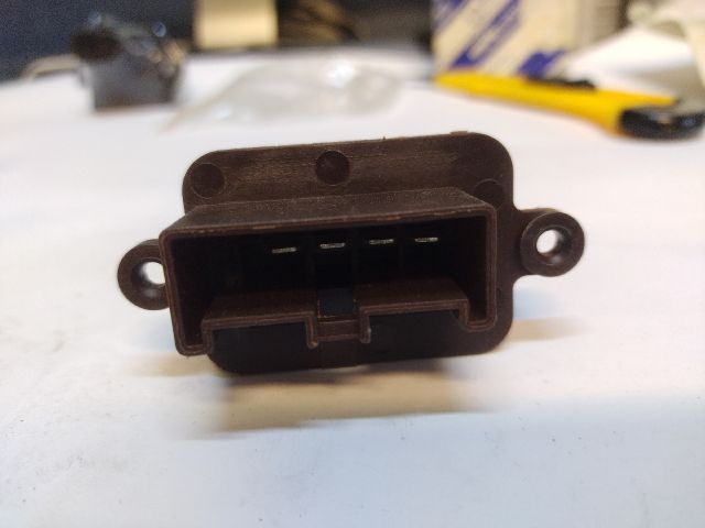 bontott FIAT 500 Előtét Ellenállás Fűtőmotor