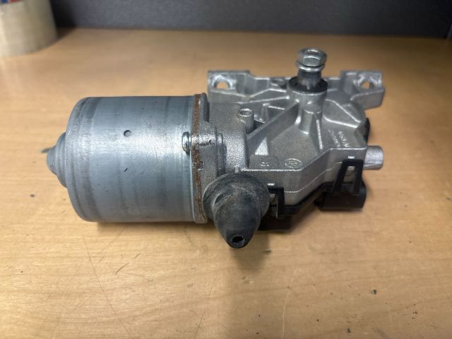 bontott FIAT 500 Első Ablaktörlő Motor