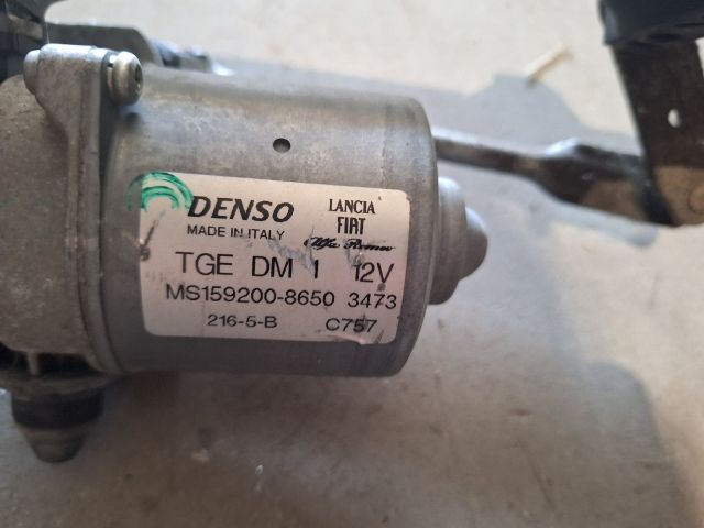 bontott FIAT 500 Első Ablaktörlő Szerkezet