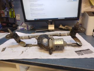 bontott FIAT 500 Első Ablaktörlő Szerkezet