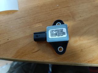 bontott FIAT 500 Első Középső Ütközés Érzékelő (Homlokfalon)