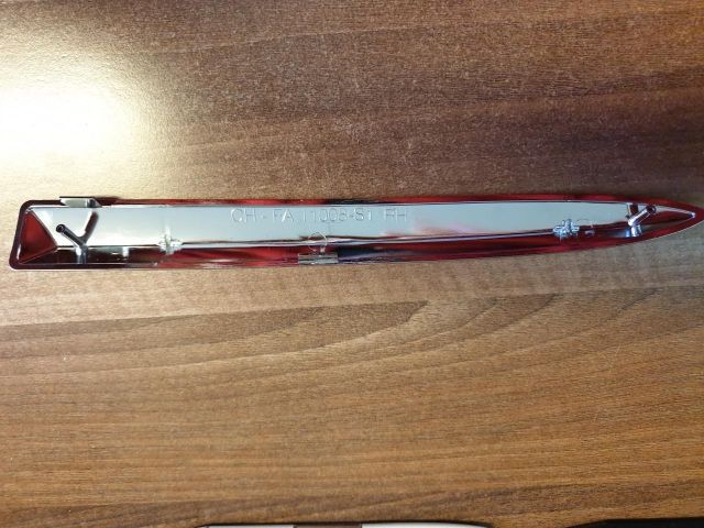 bontott FIAT 500 Első Lökhárító Díszléc