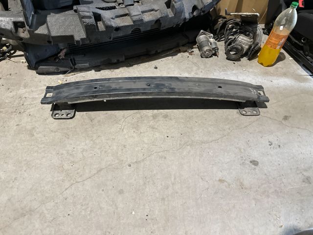 bontott FIAT 500 Első Lökhárító Merevítő (Fém)