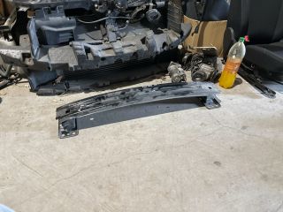 bontott FIAT 500 Első Lökhárító Merevítő (Fém)