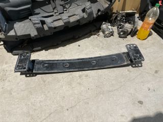 bontott FIAT 500 Első Lökhárító Merevítő (Fém)