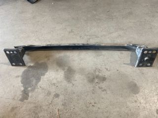 bontott FIAT 500 Első Lökhárító Merevítő (Fém)