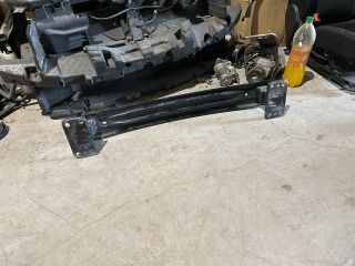 bontott FIAT 500 Első Lökhárító Merevítő (Fém)