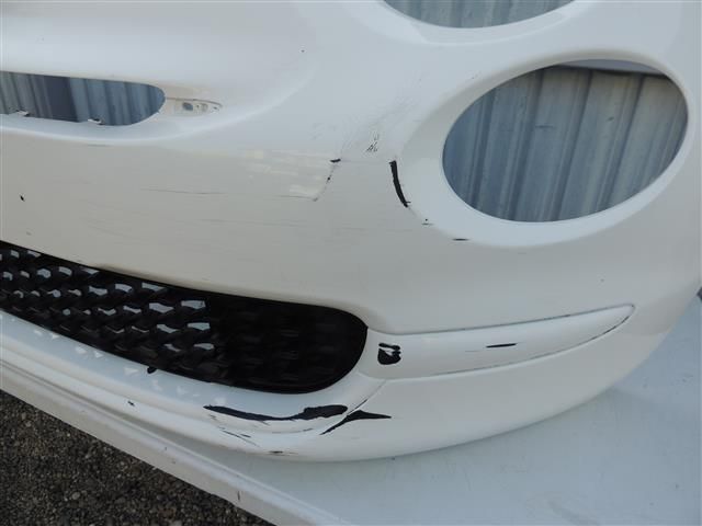 bontott FIAT 500 Első Lökhárító (Részeivel)