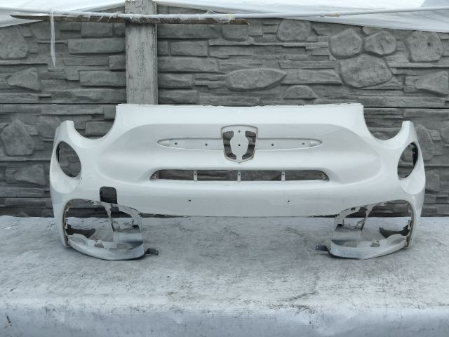 bontott FIAT 500 Első Lökhárító (Üresen)