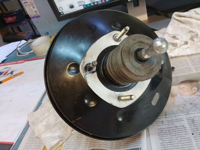 bontott FIAT 500 Fékrásegítő