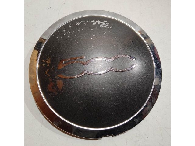 bontott FIAT 500 Felniközép (1 db)