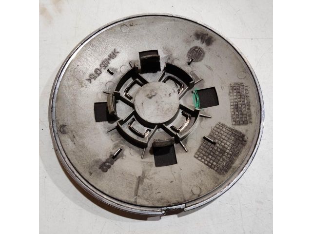 bontott FIAT 500 Felniközép (1 db)