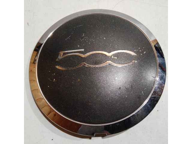 bontott FIAT 500 Felniközép (1 db)