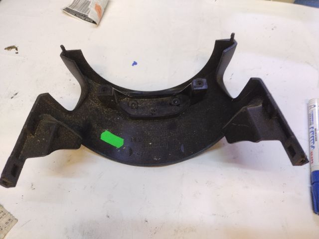 bontott FIAT 500 Felső Kormányoszlop Burkolat